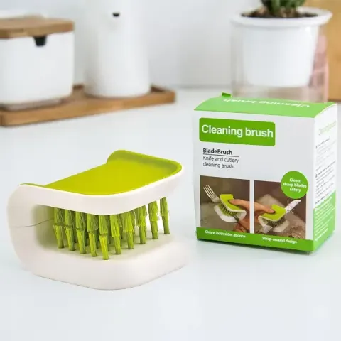 BladeBrush Knife and Cutlery Cleaner Brush
