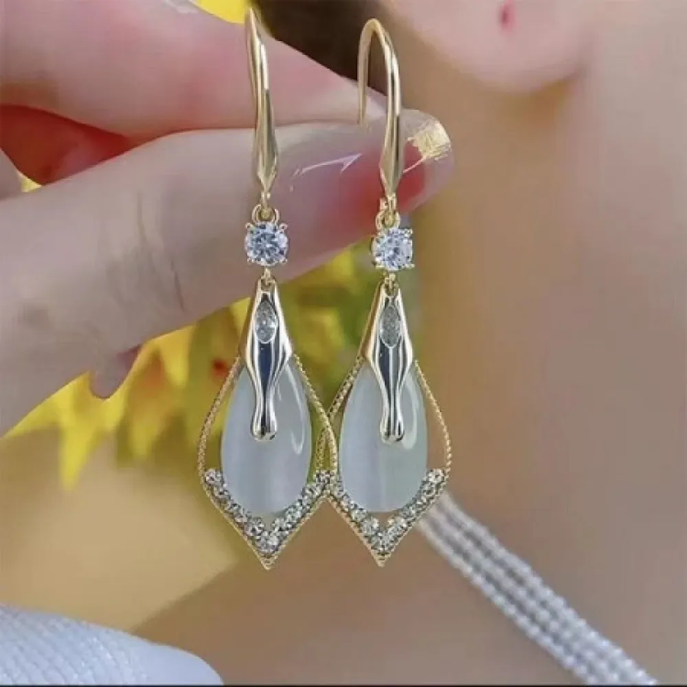Zircon Cats Eye Earrings-10129