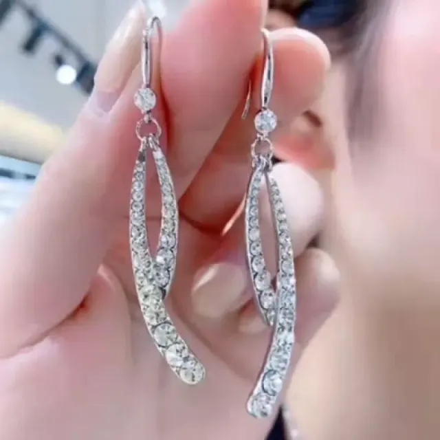 Silver Rhinestone Dangle Earrings – Party & Evening Wear Accessory