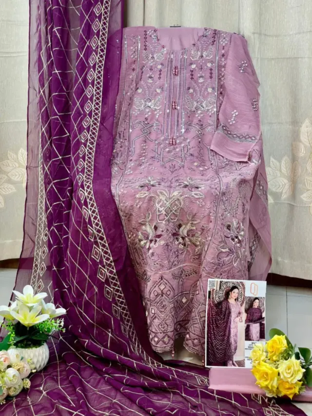 Lilac & Purple Embroidered Georgette Semi-Stitched Salwar Suit