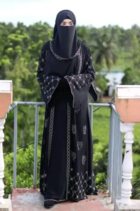 Stylish Abaya Irani Borka - Shopemart