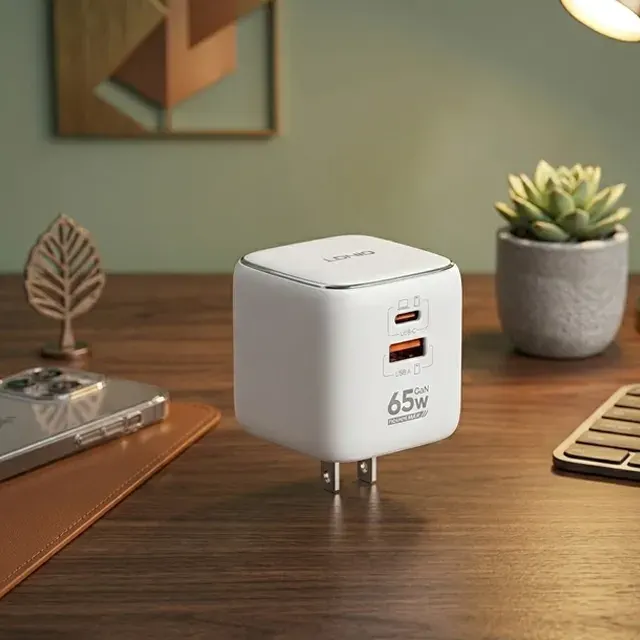 LDNIO Q2617 65W GaN Wall Charger — LDNIO