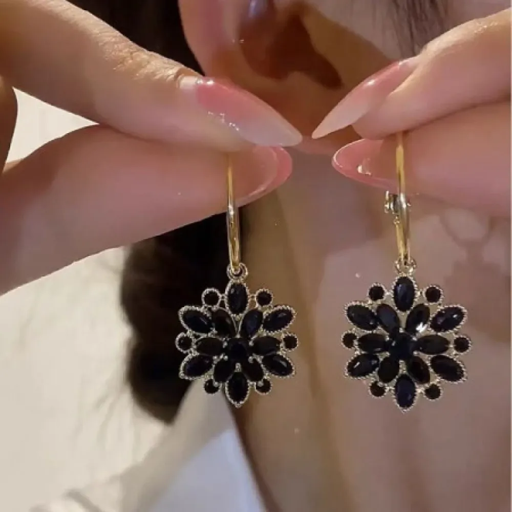 Double Layer Black Hollow Earrings-10128