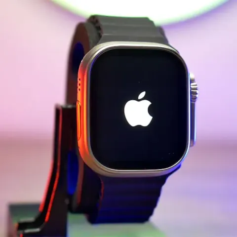 Ultra 8 Smart Watch with Apple Logo